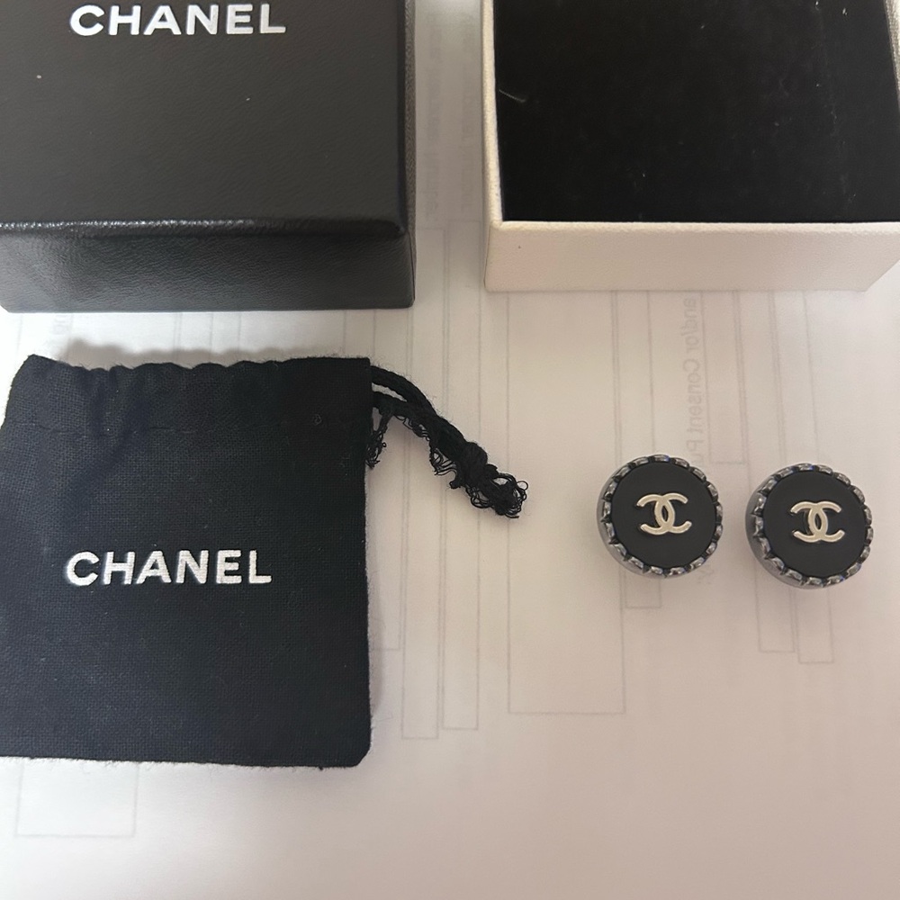 CHANEL Black and Silver Logo Stud Earrings! Vintage circa 1994
